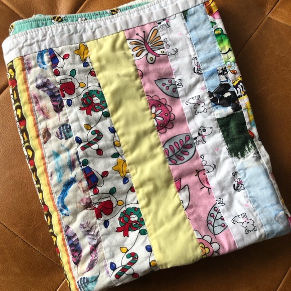 Vintage Patchwork Throw - Child’s Blanket - Cotton - 25” x 40” - Picture 7 of 8